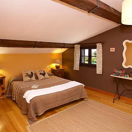 Βίλα Sleeps 6 Pool Wifi As Marinas