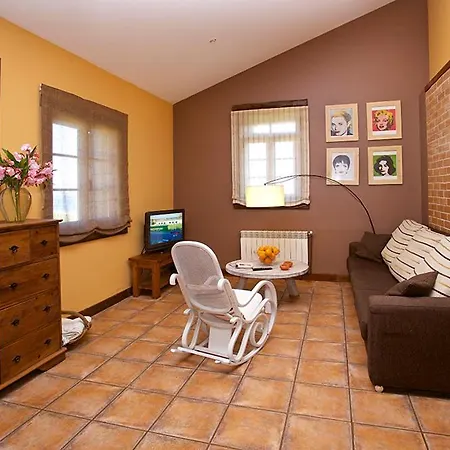 Sleeps 6 Pool Wifi Βίλα