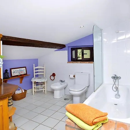 Βίλα Sleeps 6 Pool Wifi As Marinas
