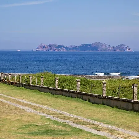 Βίλα Sleeps 6 Pool Wifi As Marinas